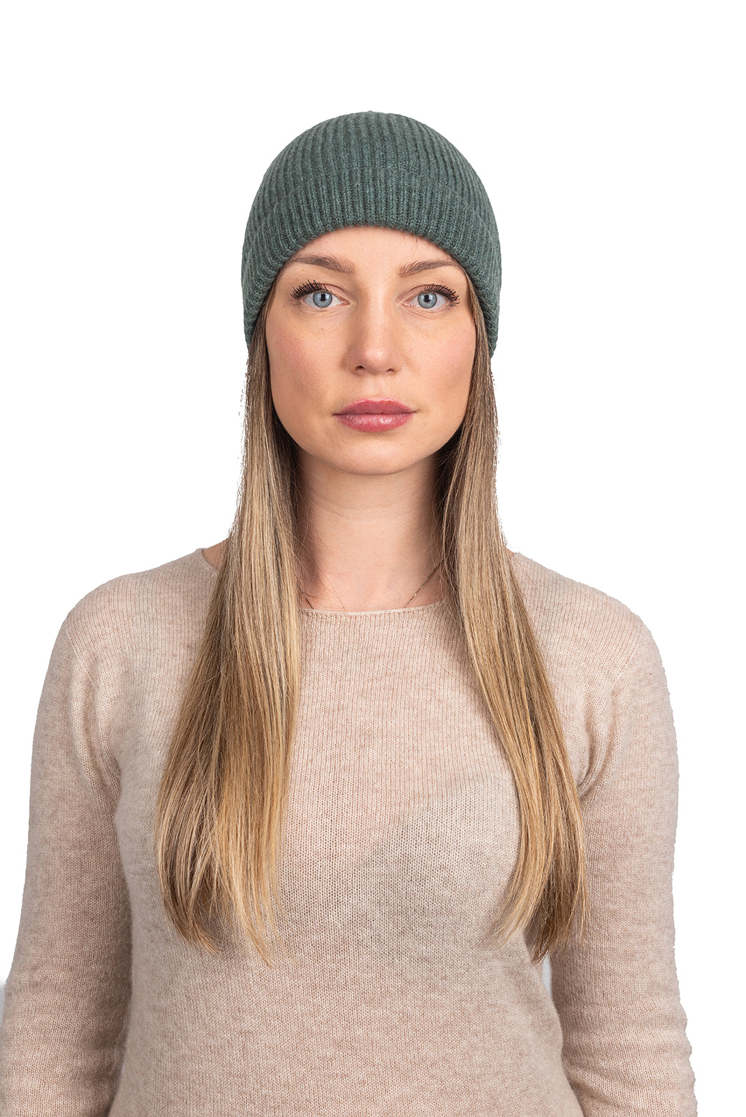 Bonnet femme 100 % cachemire, coloris Vert sauge | Dalle Piane Cashmere