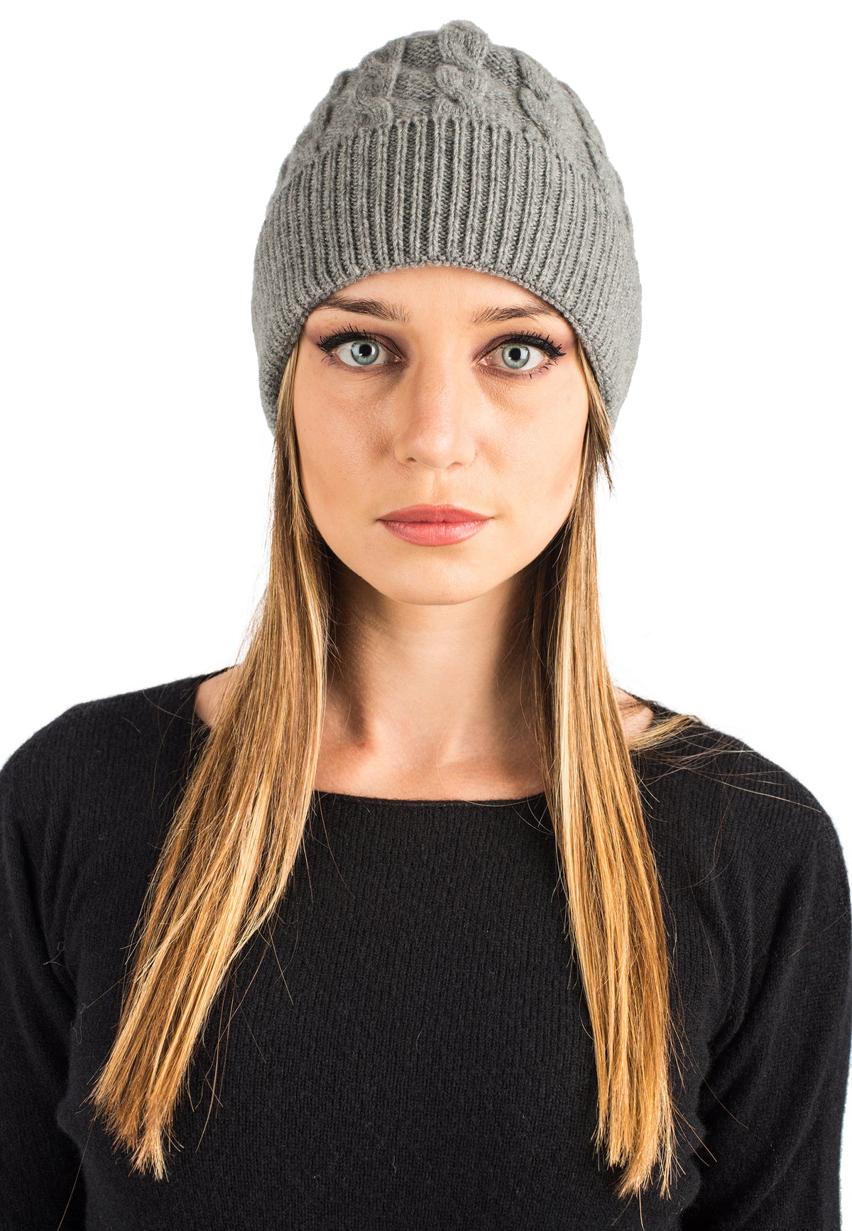 Bonnet à torsades en cachemire régénéré, coloris Gris | Dalle Piane Cashmere