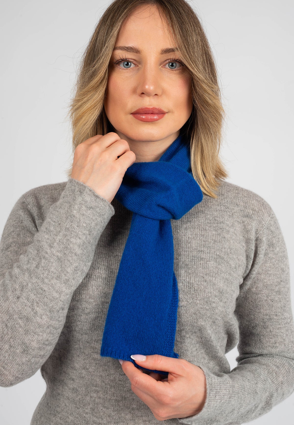 Petite écharpe femme 100 % cachemire, coloris Vert sauge, vue 8 | Dalle Piane Cashmere