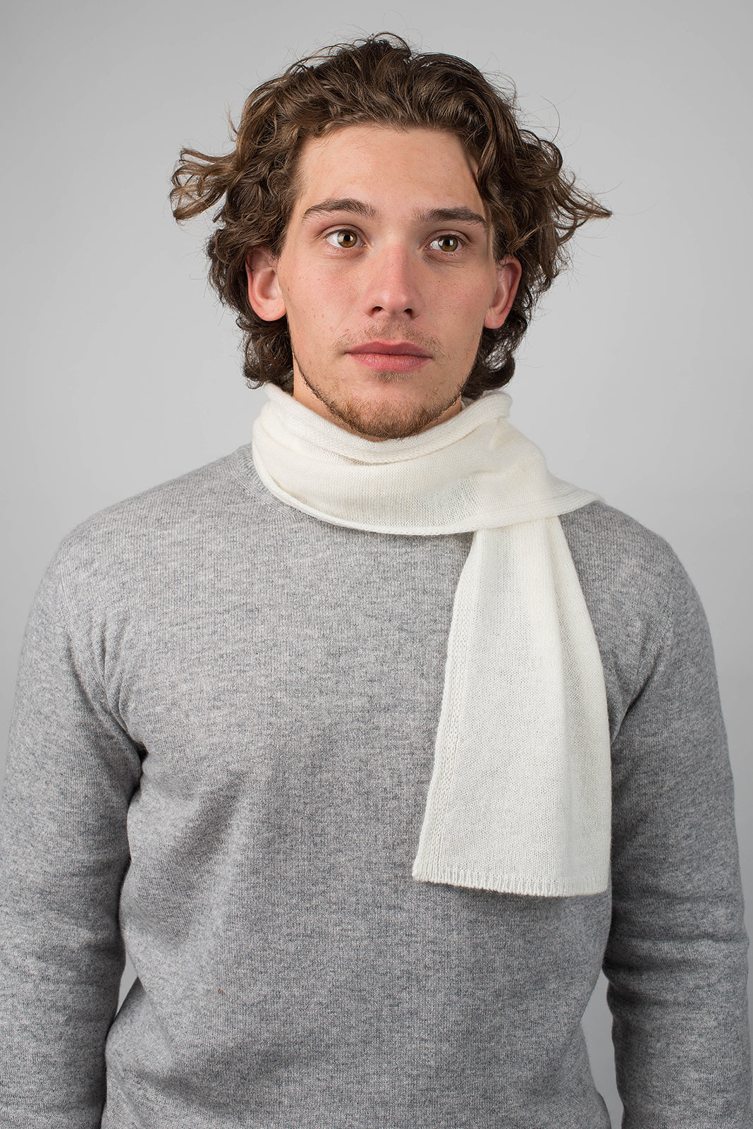 Petite écharpe homme 100 % cachemire, coloris Crème, vue 2 | Dalle Piane Cashmere