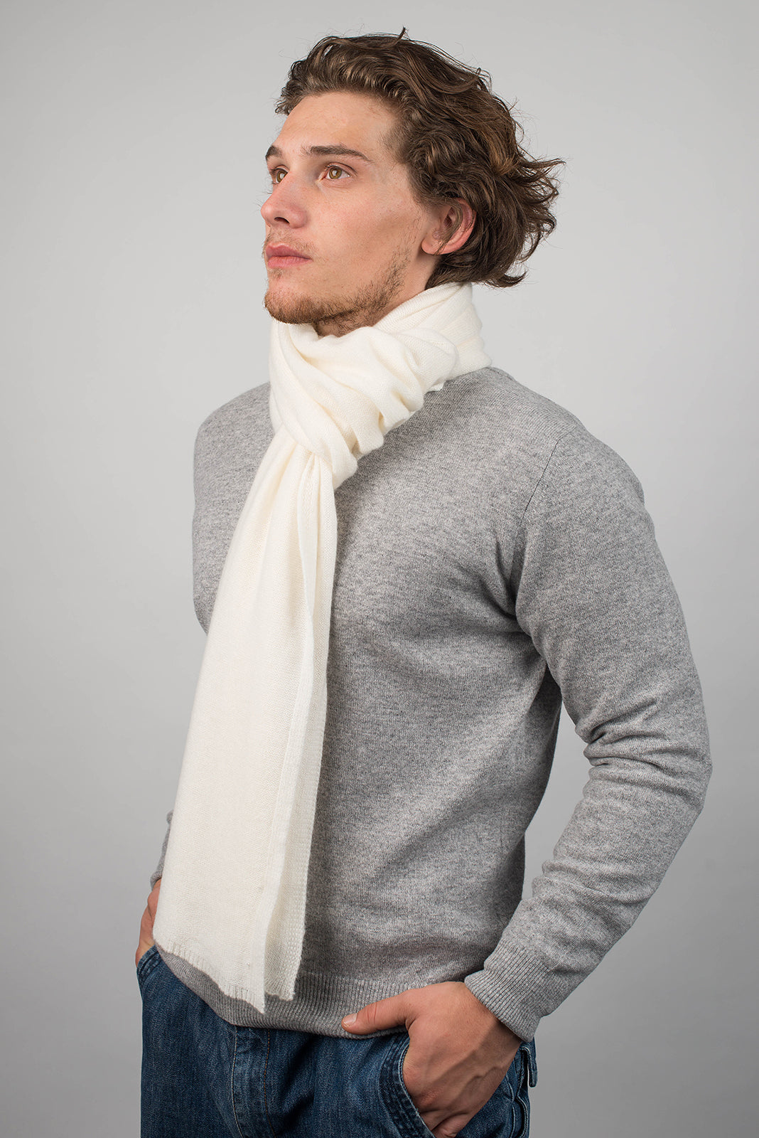 Écharpe large homme 100 % cachemire, coloris Crème, vue 3 | Dalle Piane Cashmere