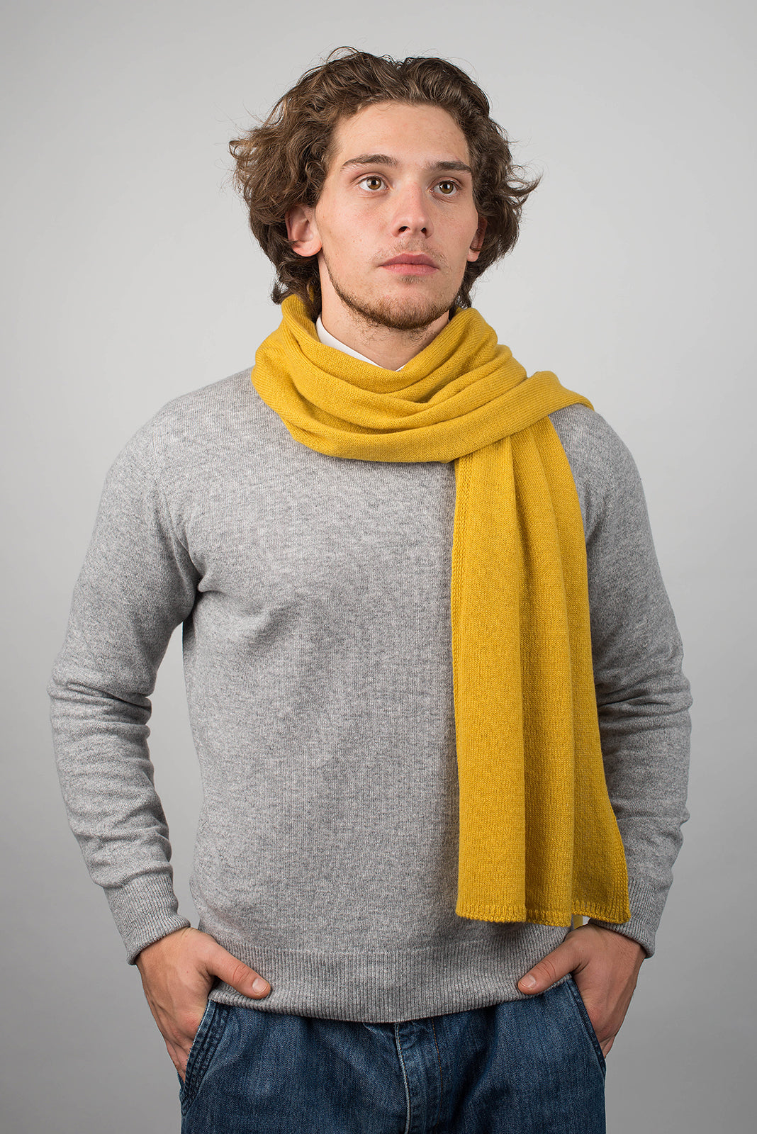 Écharpe large homme 100 % cachemire, coloris Jaune, vue 2 | Dalle Piane Cashmere