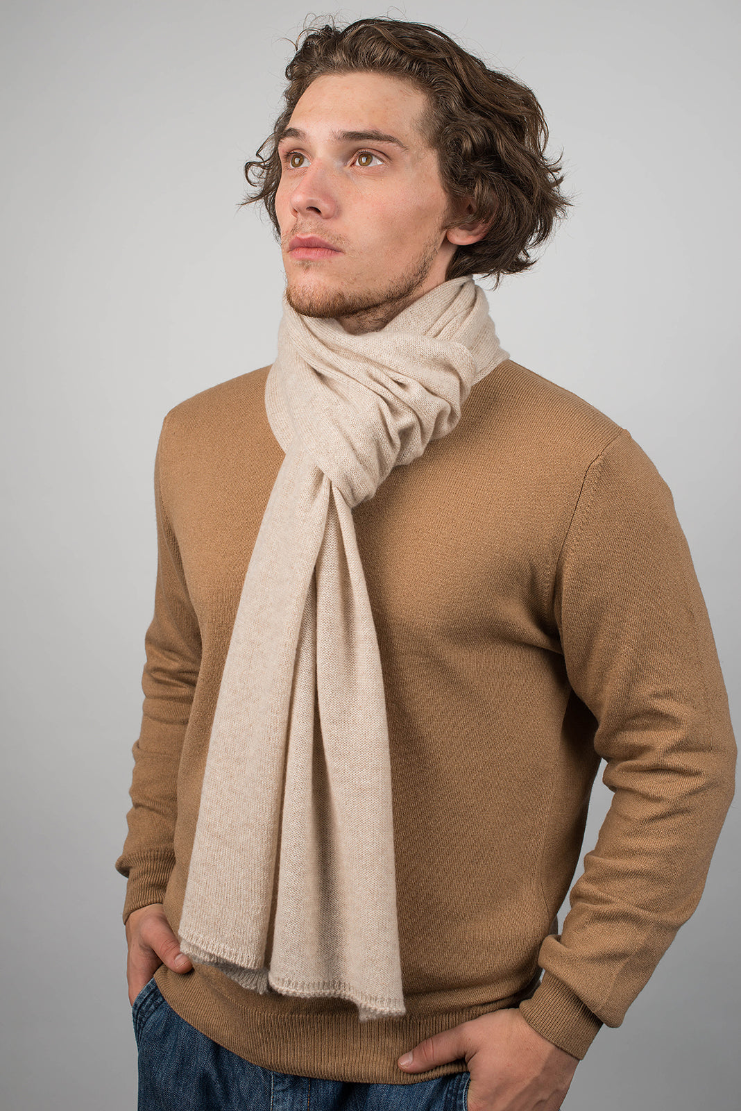 Écharpe large homme 100 % cachemire, coloris Beige, vue 3 | Dalle Piane Cashmere
