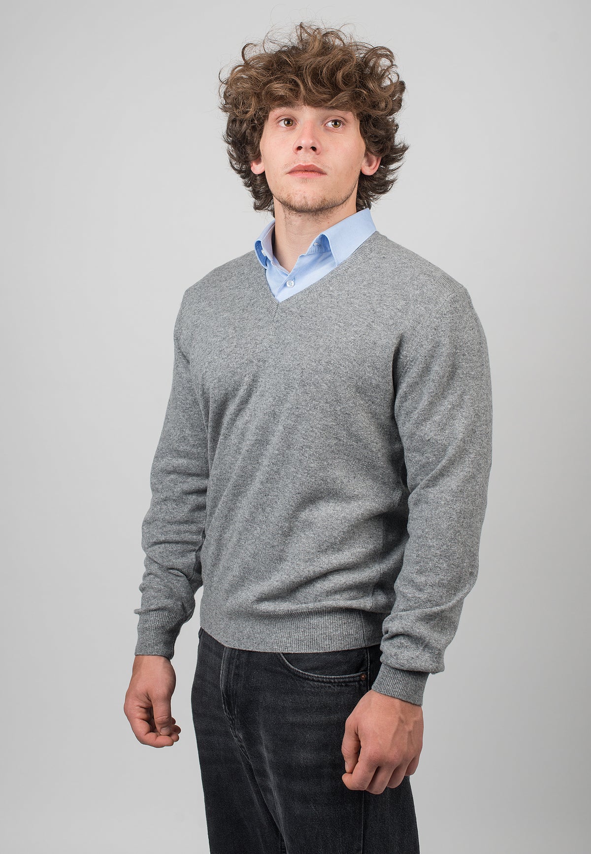 Pull col V homme mélange cachemire, coloris Gris, vue 2 | Dalle Piane Cashmere