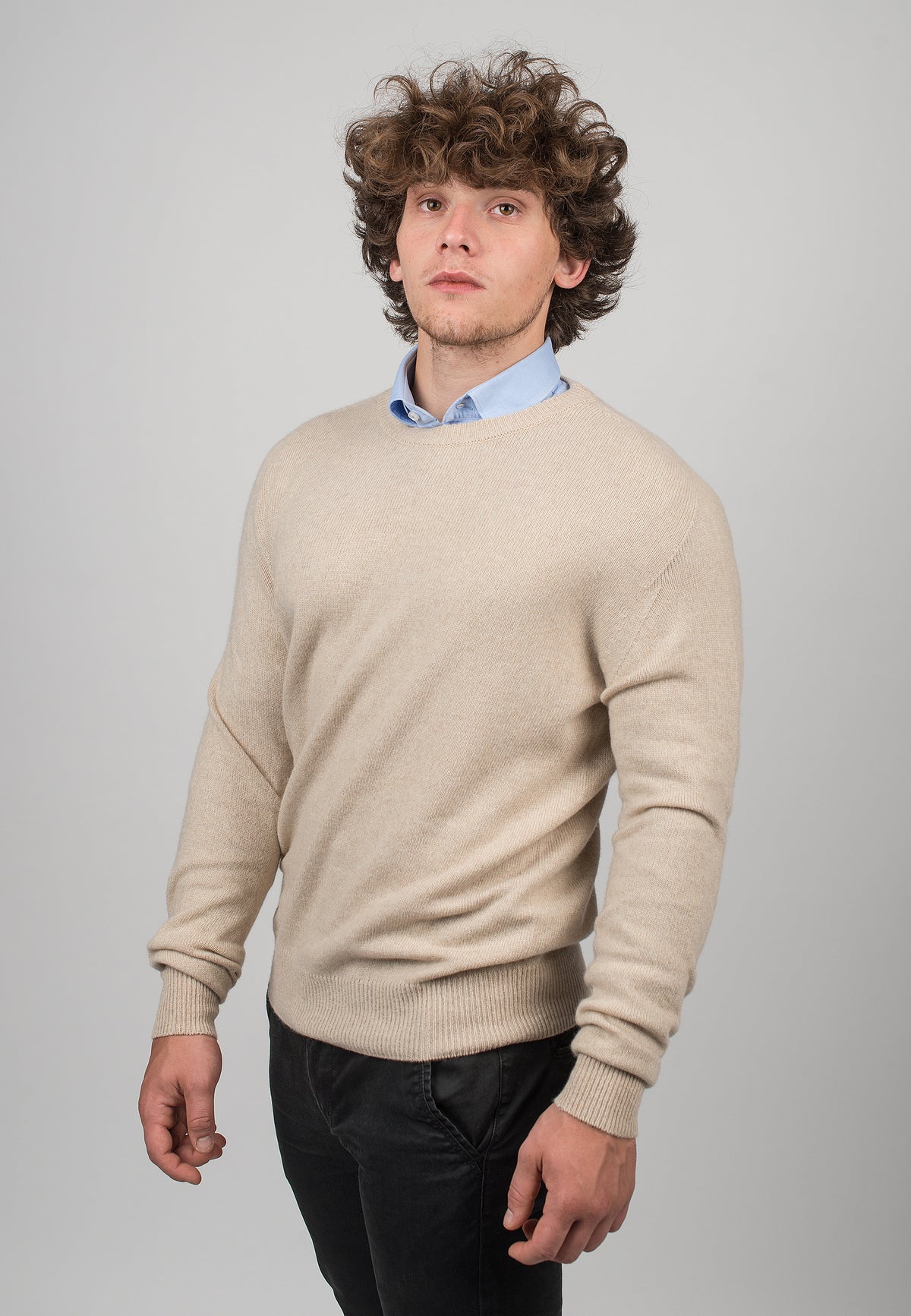 Pull col rond homme en cachemire régénéré, coloris Beige, vue 2 | Dalle Piane Cashmere