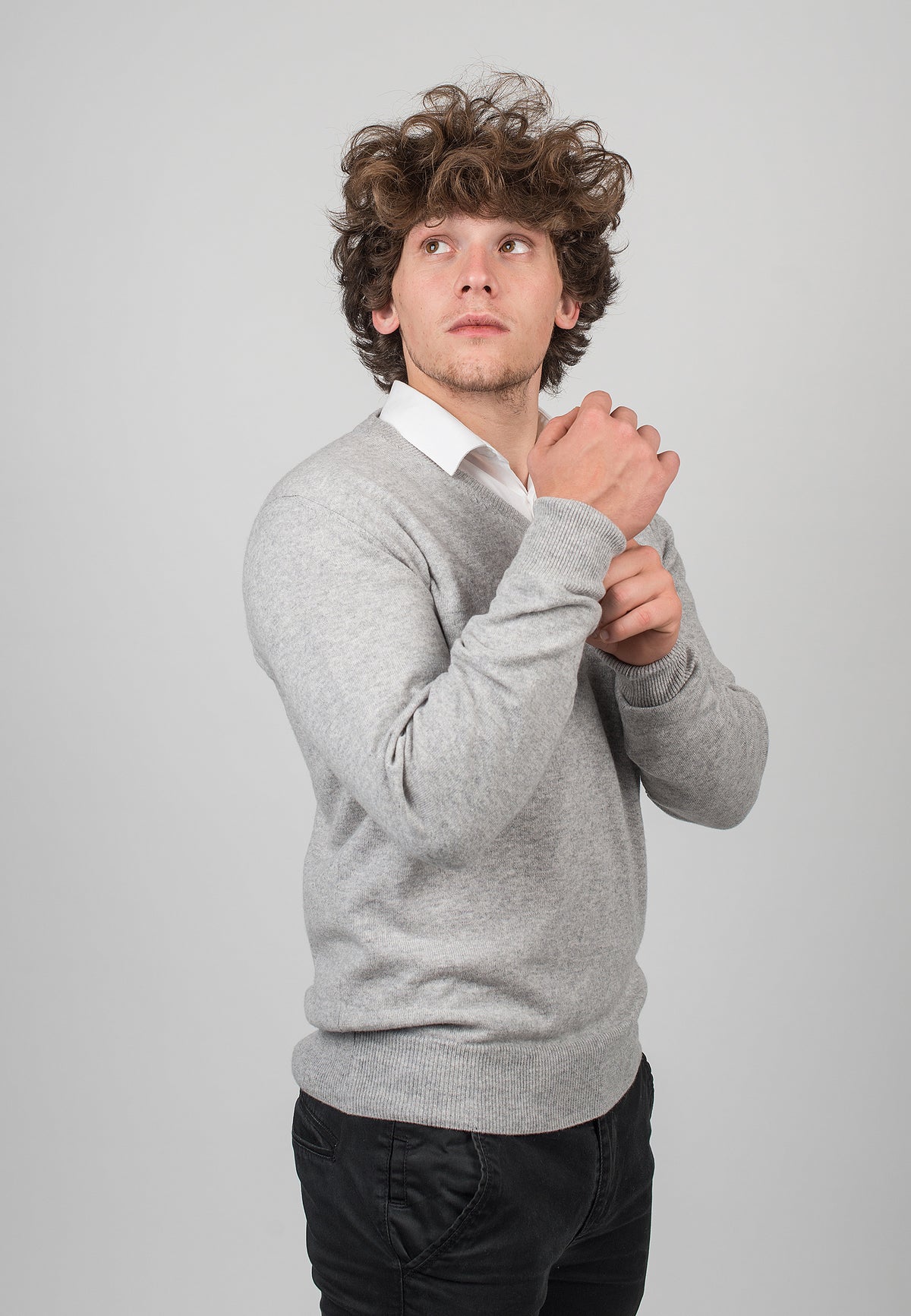 Pull col V homme 100 % cachemire, coloris Gris, vue 3 | Dalle Piane Cashmere