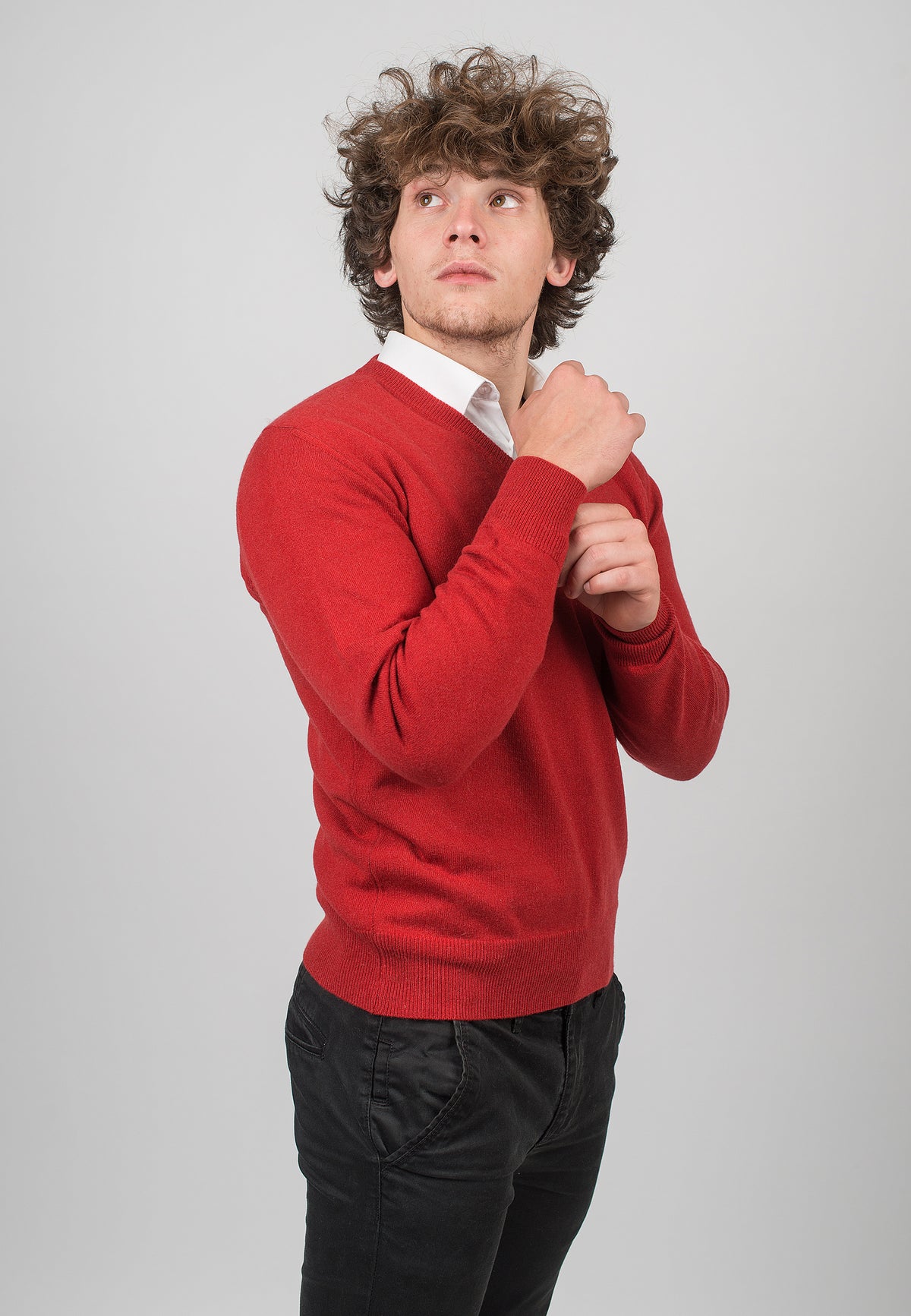 Pull col V homme 100 % cachemire, coloris Rouge, vue 3 | Dalle Piane Cashmere