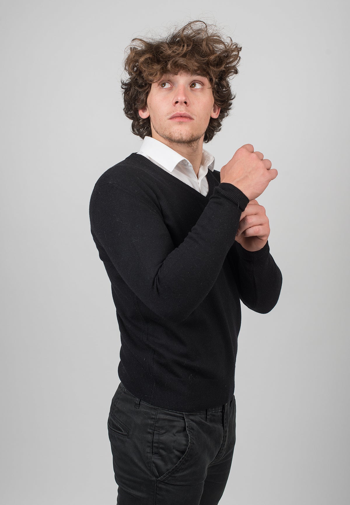 Pull col V homme 100 % cachemire, coloris Noir, vue 3 | Dalle Piane Cashmere