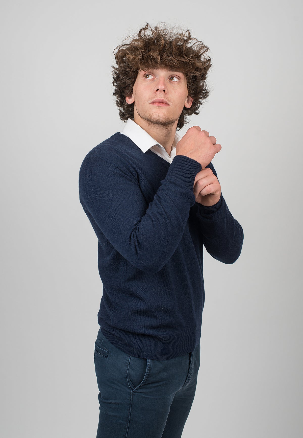Pull col V homme 100 % cachemire, coloris Bleu, vue 3 | Dalle Piane Cashmere