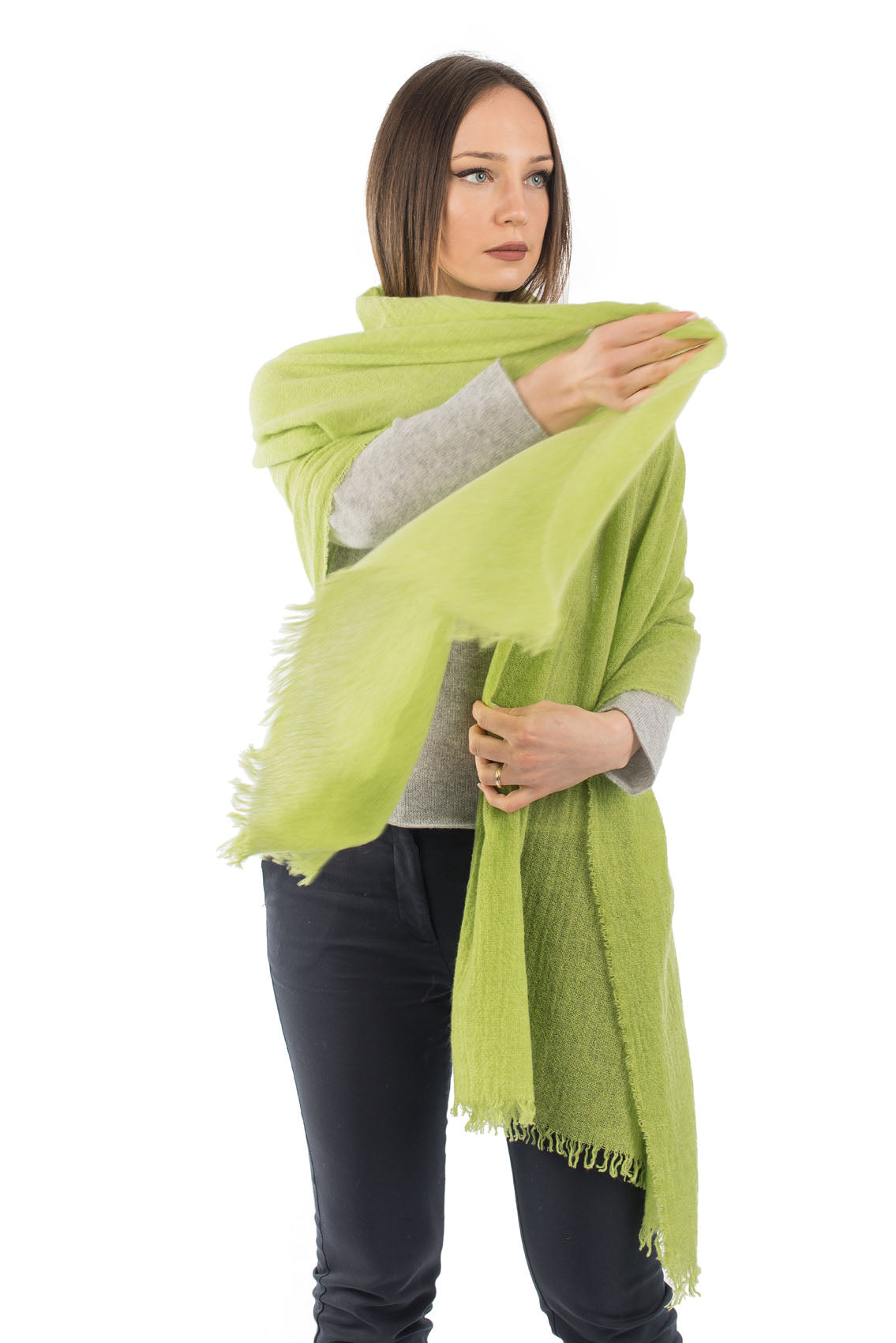 Pashmina femme 100 % cachemire, coloris Vert pomme, vue 3 | Dalle Piane Cashmere