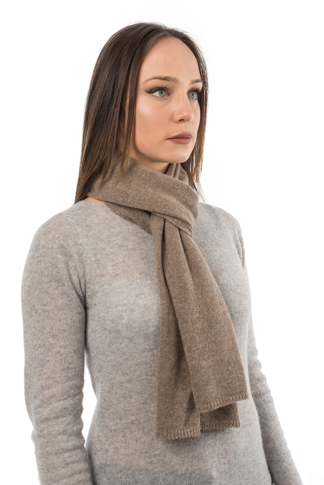 Écharpe mixte 100 % cachemire, coloris Azur, vue 2 | Dalle Piane Cashmere