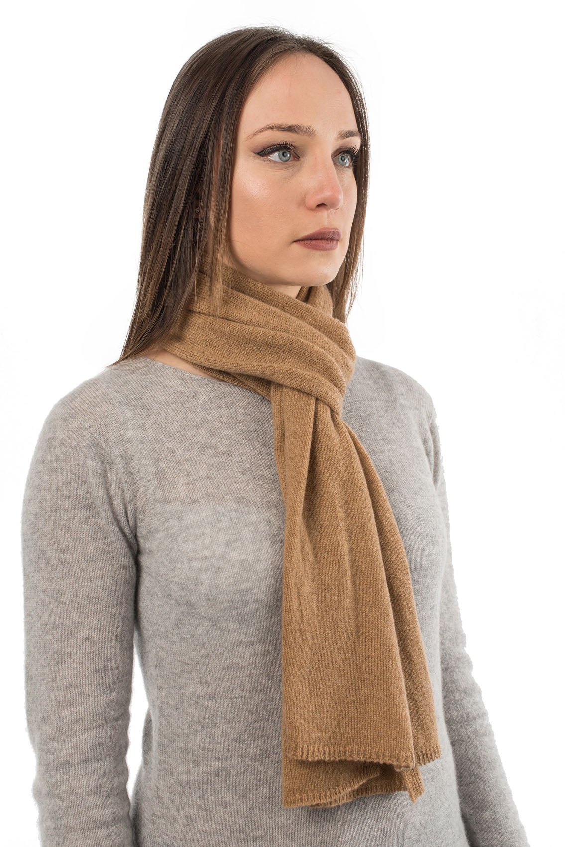 Écharpe mixte 100 % cachemire, coloris Camel, vue 2 | Dalle Piane Cashmere