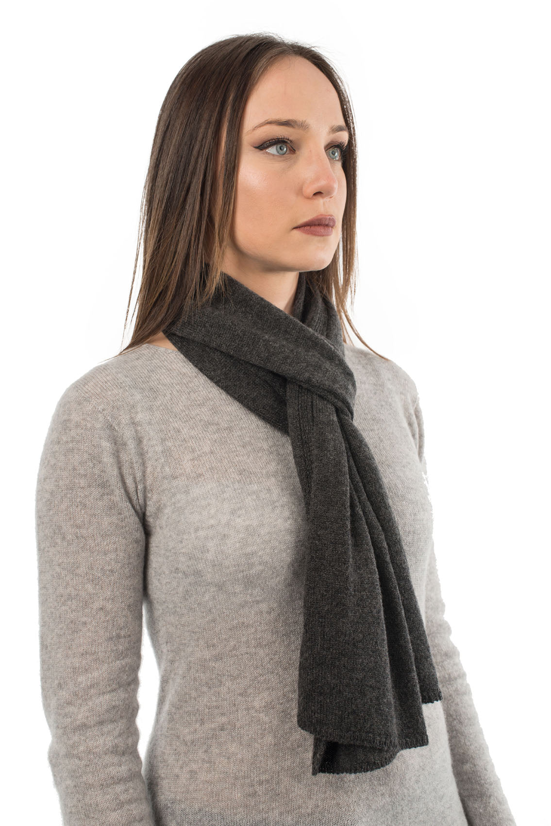 Écharpe mixte 100 % cachemire, coloris Anthracite, vue 2 | Dalle Piane Cashmere