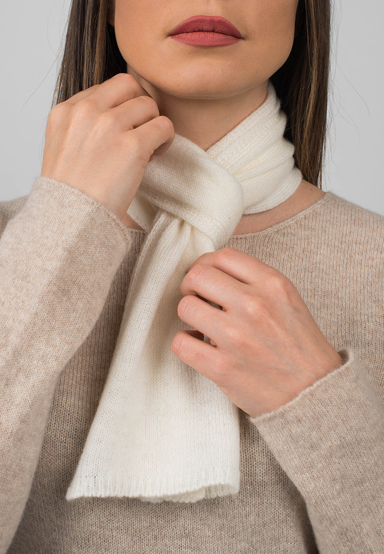 Petite écharpe femme 100 % cachemire, coloris Crème, vue 4 | Dalle Piane Cashmere