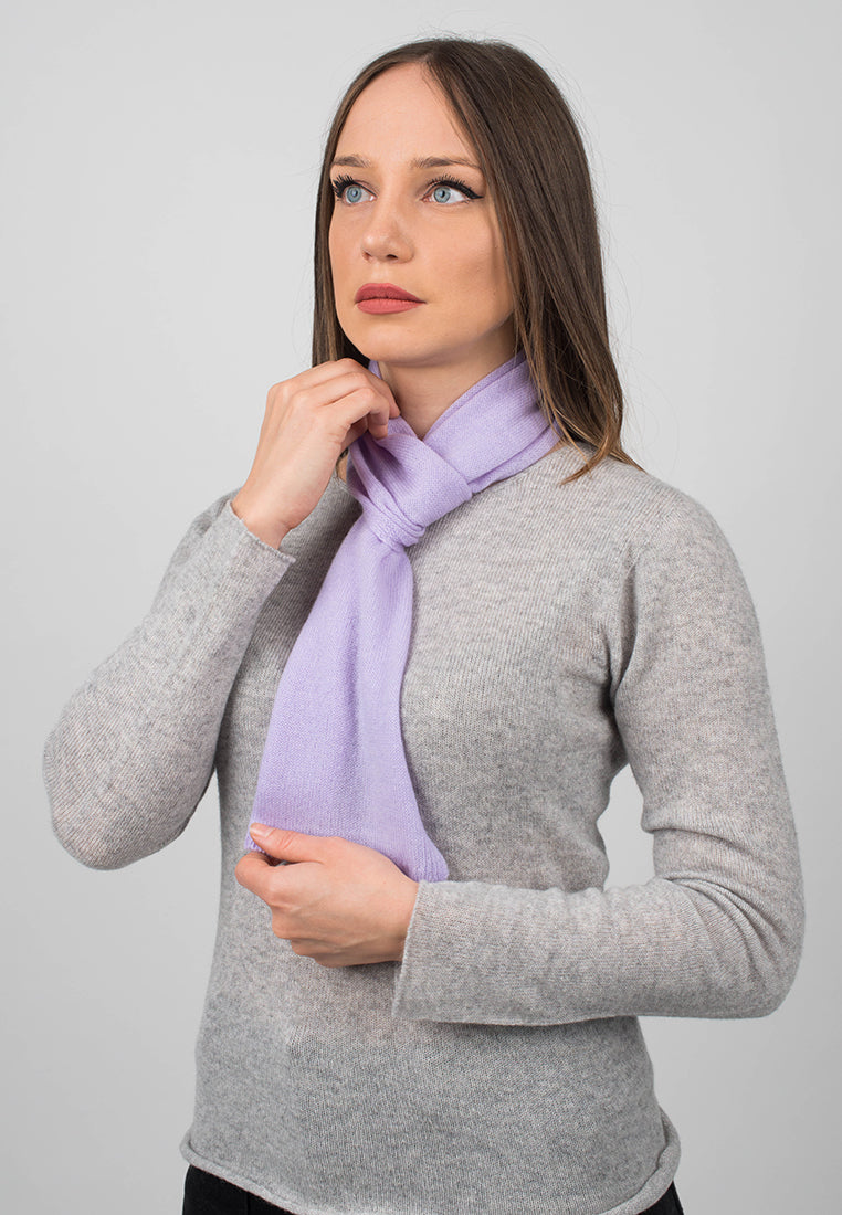 Petite écharpe femme 100 % cachemire, coloris Lilas, vue 3 | Dalle Piane Cashmere