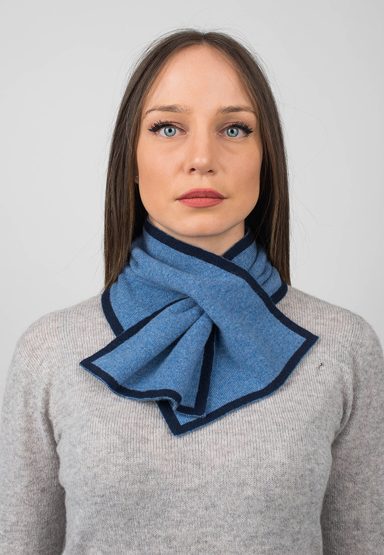 Tour de cou femme 100 % cachemire, coloris Bleu, vue 3 | Dalle Piane Cashmere