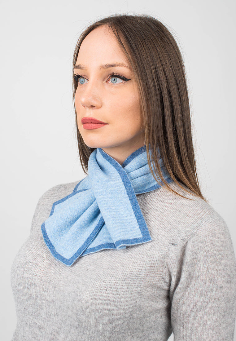 Tour de cou femme 100 % cachemire, coloris Azur, vue 4 | Dalle Piane Cashmere