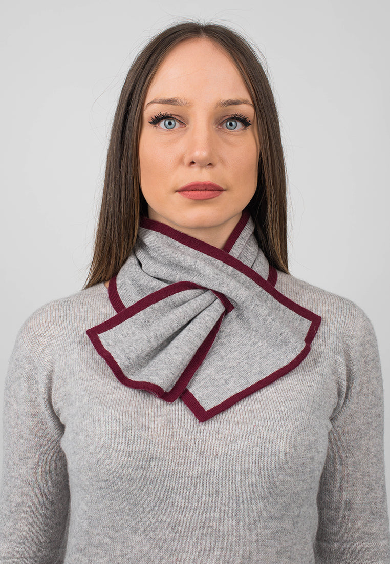 Tour de cou femme 100 % cachemire, coloris Bordeaux, vue 3 | Dalle Piane Cashmere