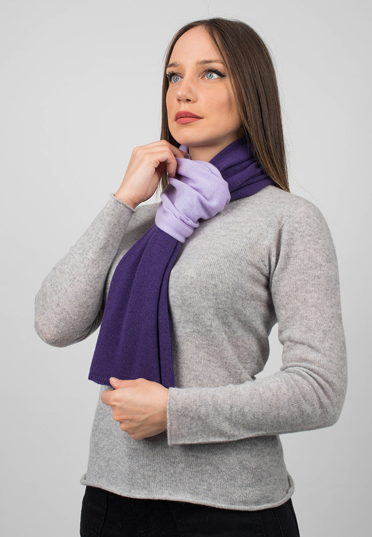 Écharpe femme bicolore 100 % cachemire, coloris Violet-Lilas, vue 4 | Dalle Piane Cashmere