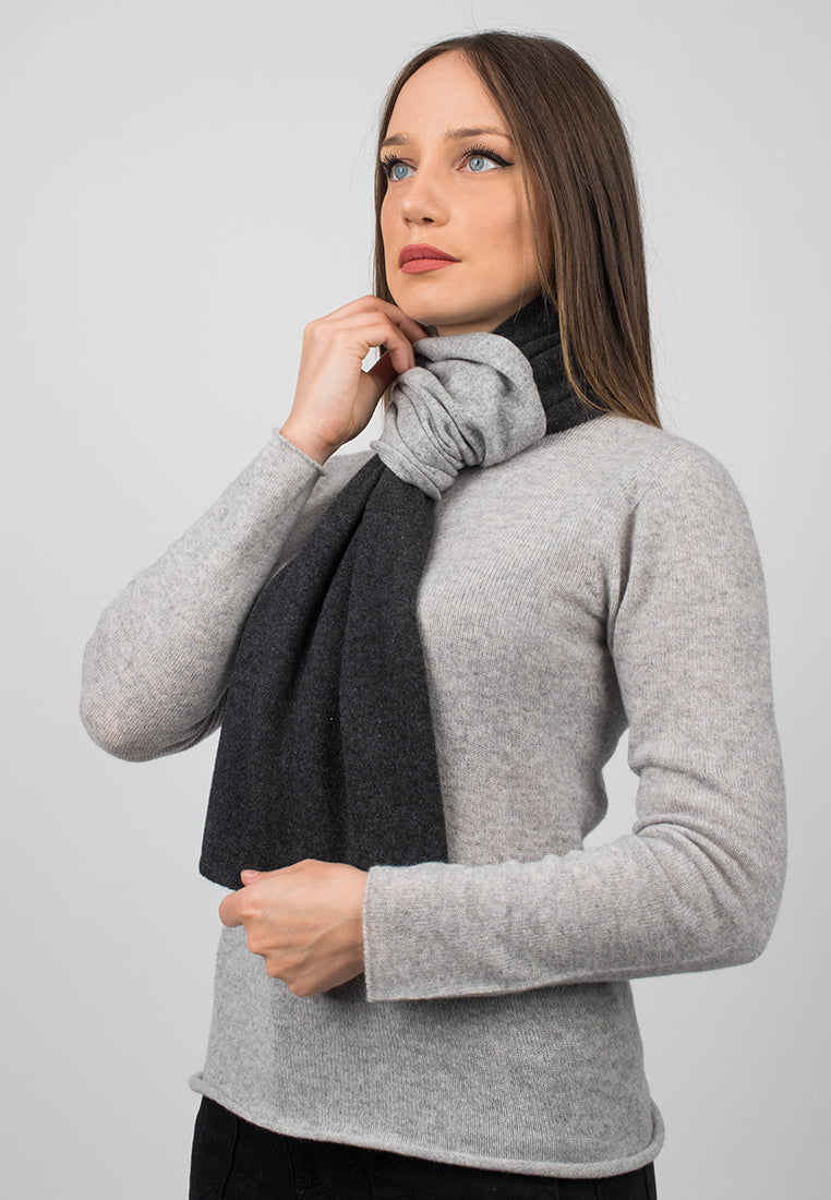 Écharpe femme bicolore 100 % cachemire, coloris Anthracite-Gris, vue 4 | Dalle Piane Cashmere