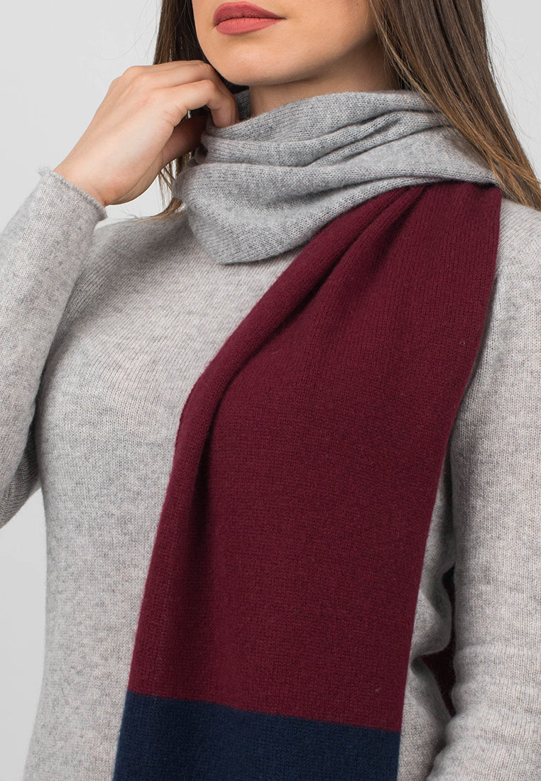 Écharpe femme tricolore 100 % cachemire, coloris Bleu-Bordeaux-Gris, vue 3 | Dalle Piane Cashmere
