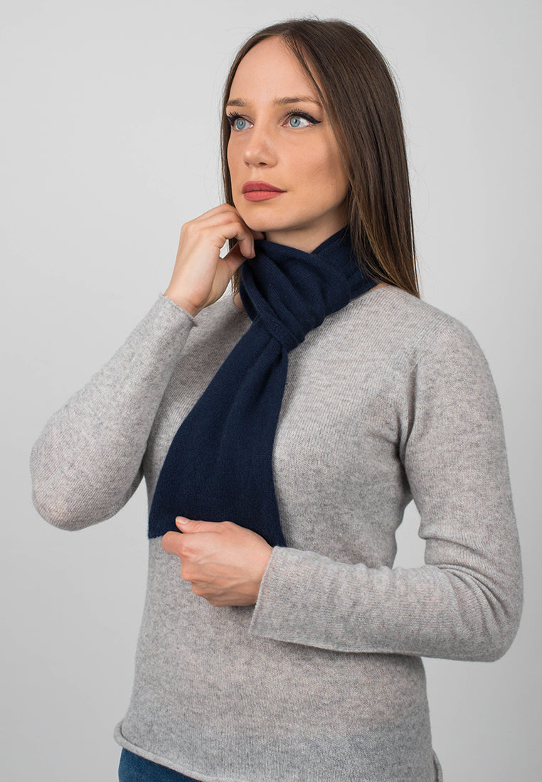 Petite écharpe femme 100 % cachemire, coloris Bleu, vue 4 | Dalle Piane Cashmere