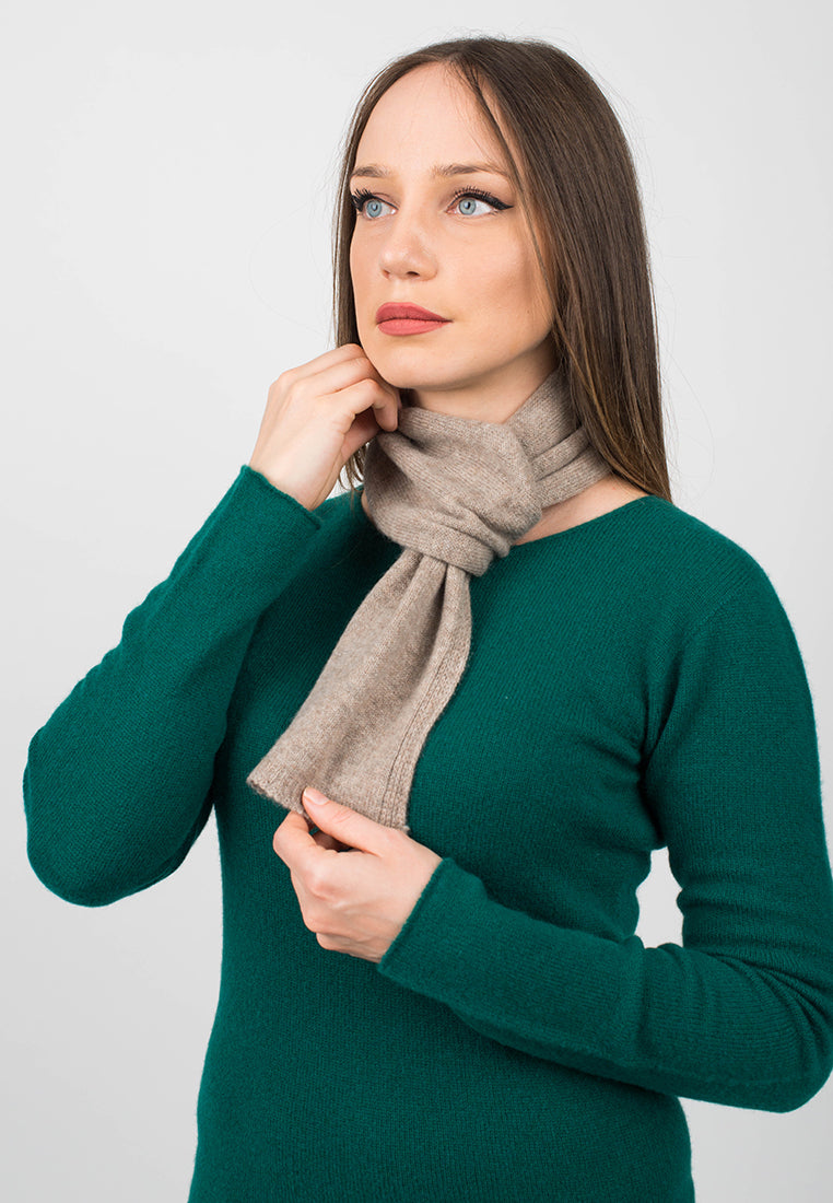Petite écharpe femme 100 % cachemire, coloris Vison, vue 3 | Dalle Piane Cashmere