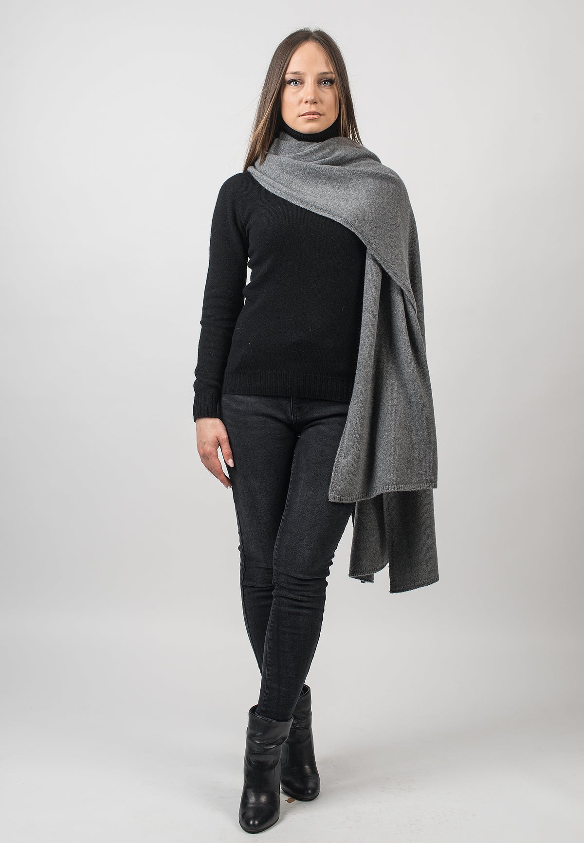 Étole femme en cachemire régénéré, coloris Gris, vue 2 | Dalle Piane Cashmere