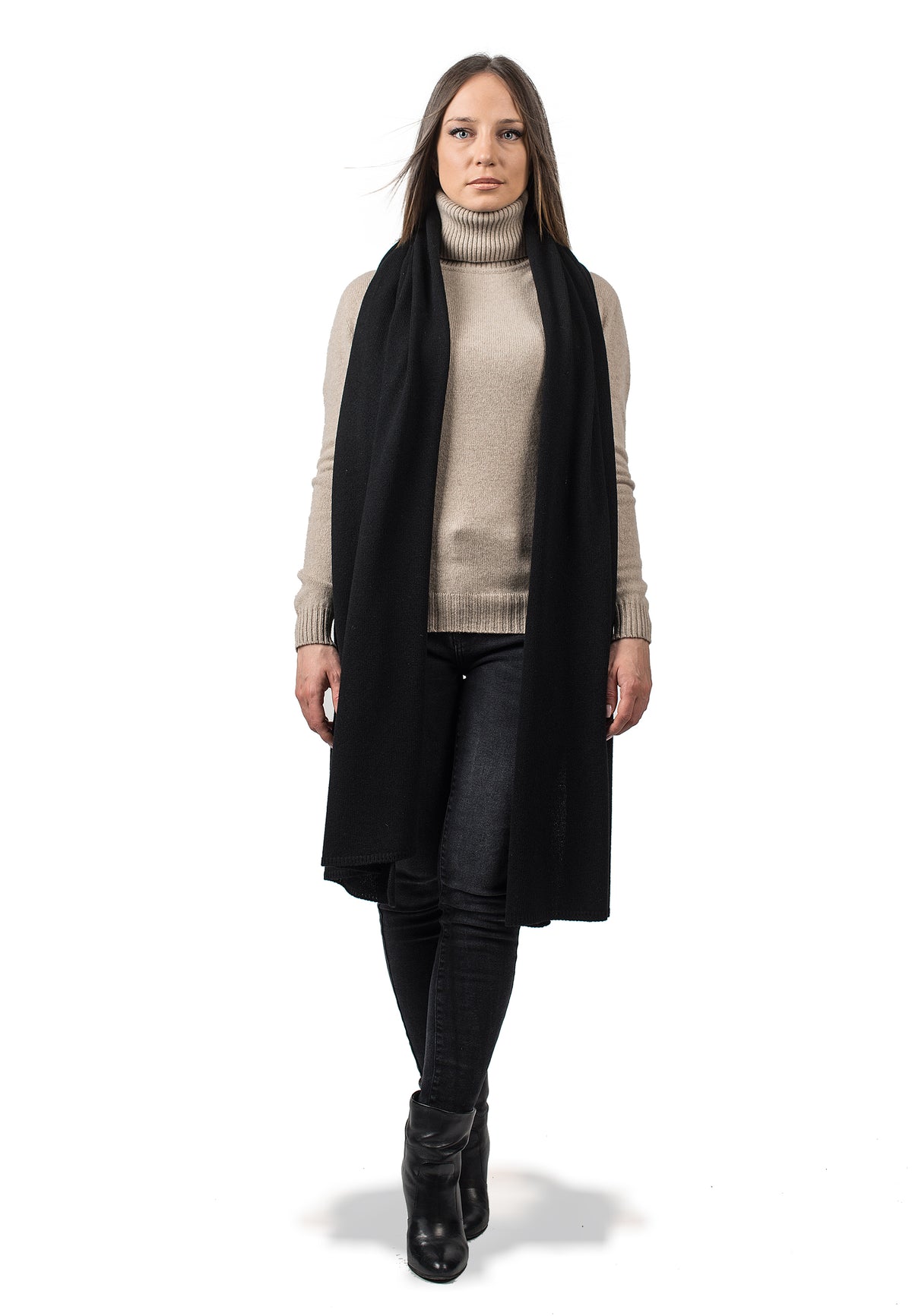 Étole femme en cachemire régénéré, coloris Noir | Dalle Piane Cashmere