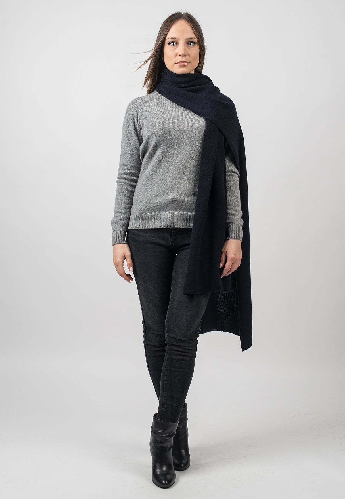 Étole femme en cachemire régénéré, coloris Bleu, vue 2 | Dalle Piane Cashmere