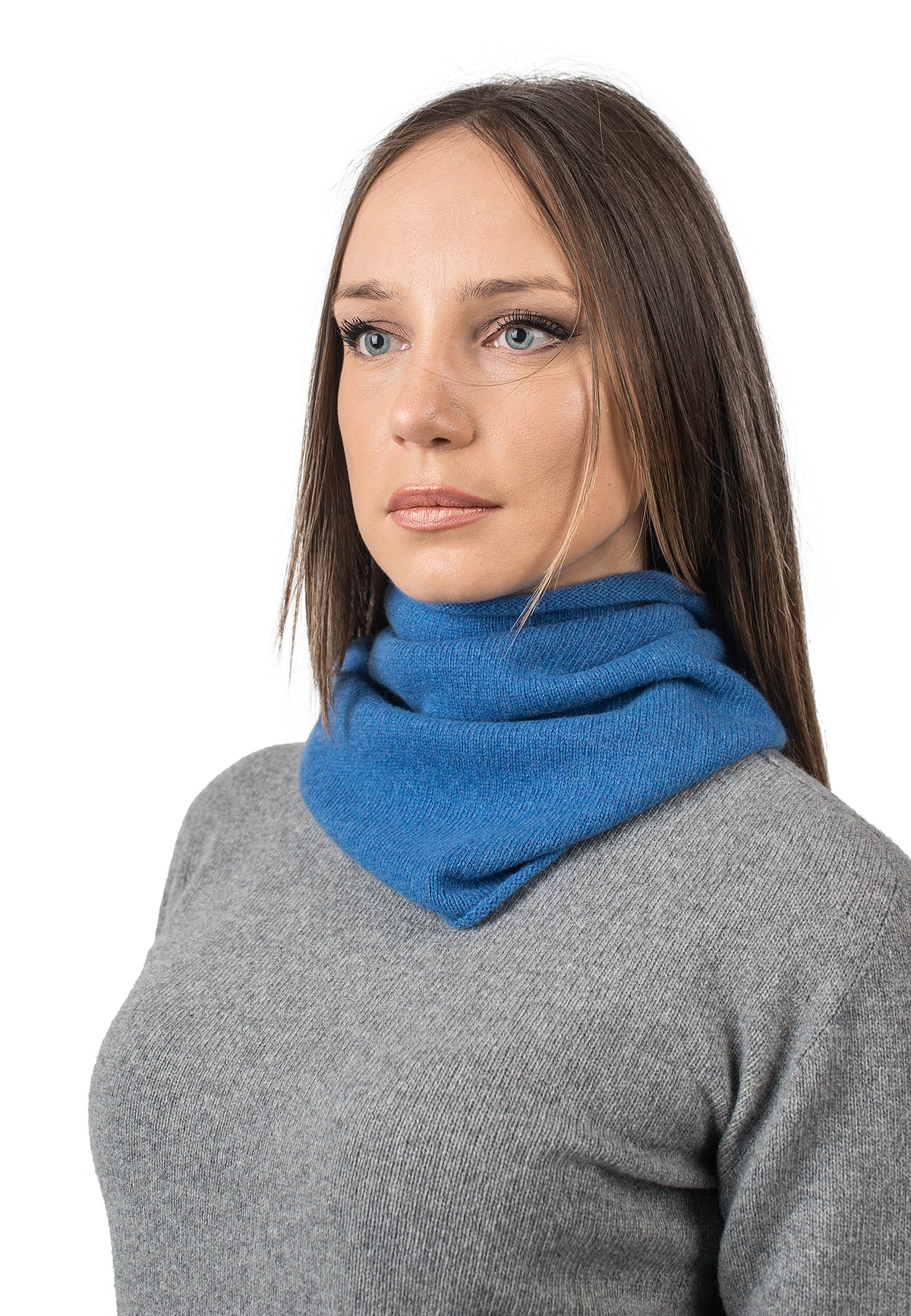 Tour de cou femme en cachemire régénéré, coloris Azur | Dalle Piane Cashmere