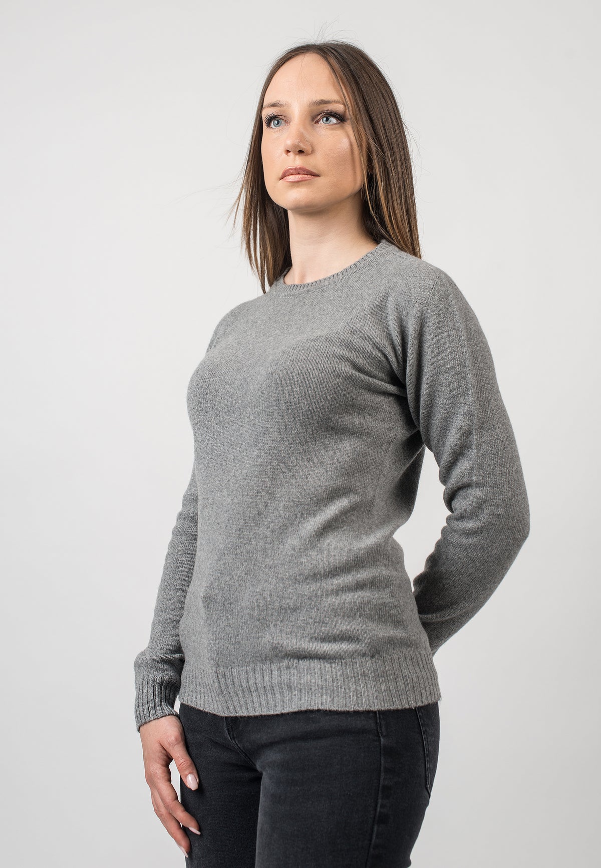 Pull col rond femme en cachemire régénéré, coloris Gris, vue 2 | Dalle Piane Cashmere