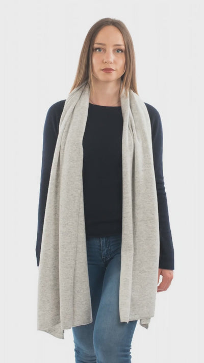 Stola misto cashmere, colore Grigio, video | Dalle Piane Cashmere