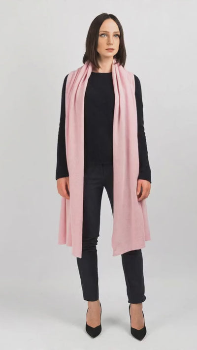 Stola 100% cashmere, colore Rosa, video | Dalle Piane Cashmere