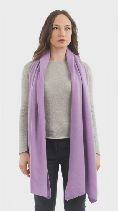 Stola misto cashmere, colore Lilla, video | Dalle Piane Cashmere
