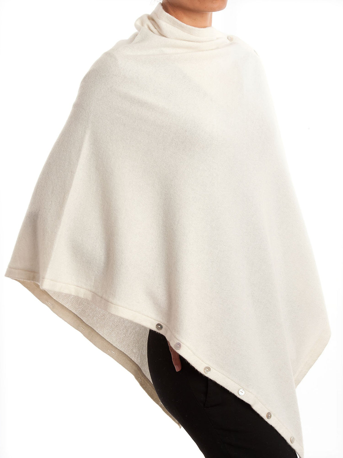 Poncho à boutons femme mélange cachemire, coloris Crème, vue 3 | Dalle Piane Cashmere
