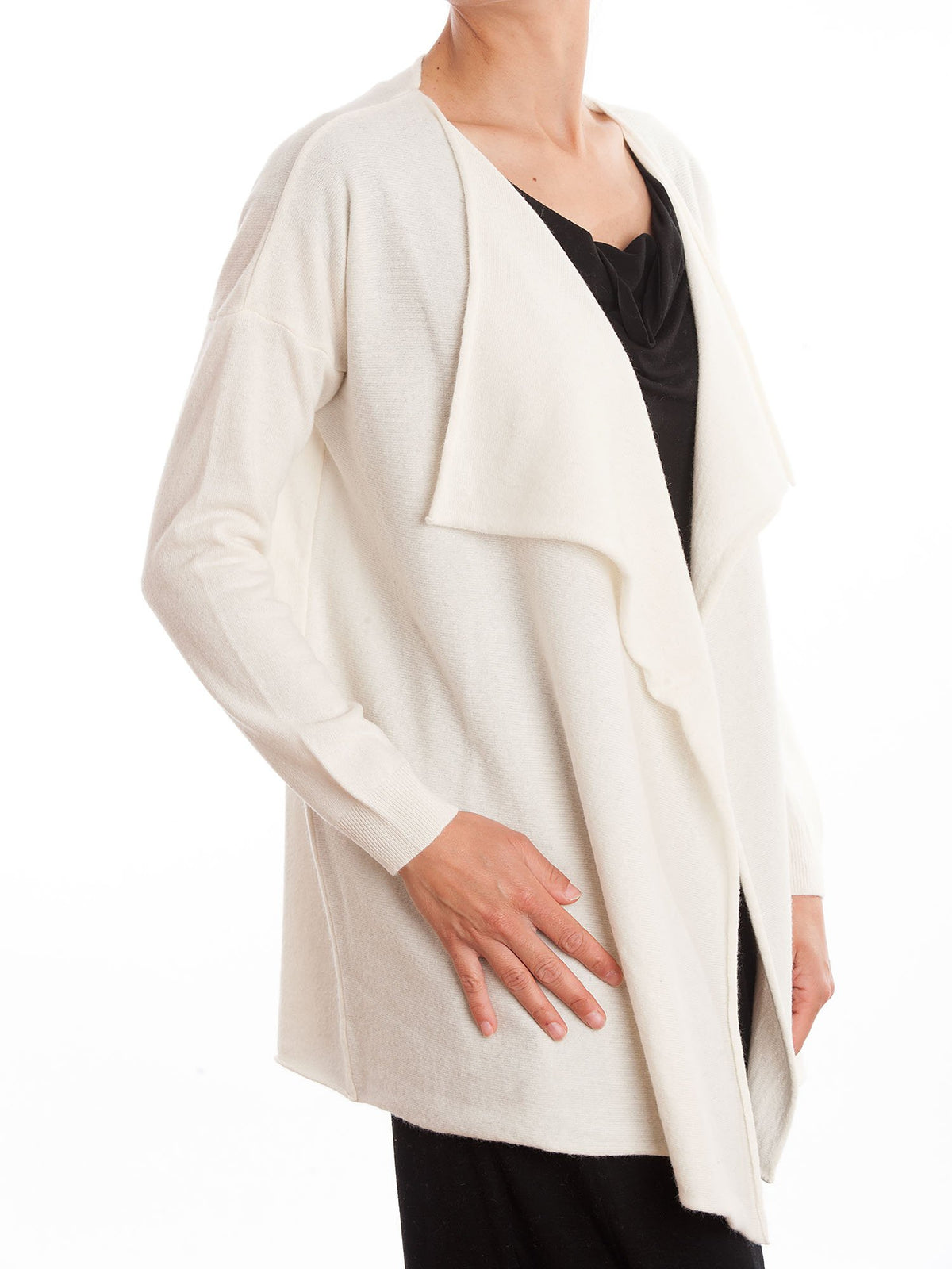 Cardigan asymétrique femme mélange cachemire, coloris Crème, vue 2 | Dalle Piane Cashmere