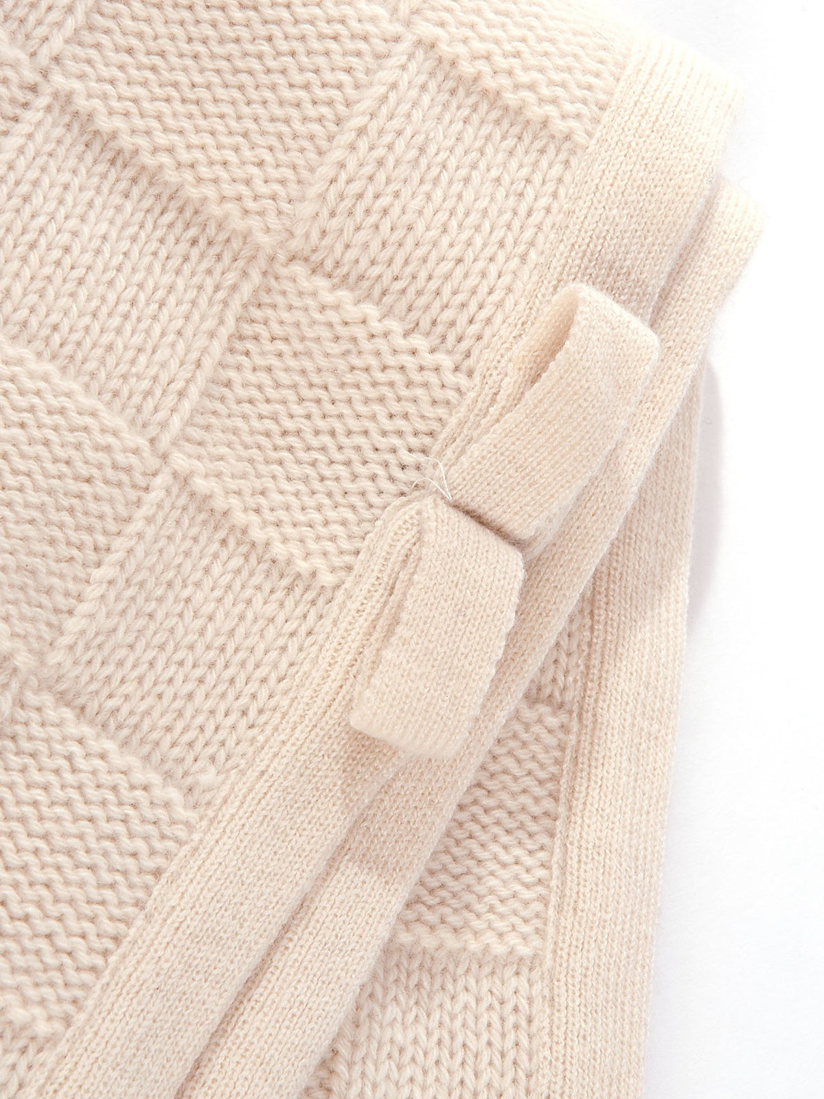 Copertina con bordo 100% Cashmere, colore Crema, vista 3 | Dalle Piane Cashmere