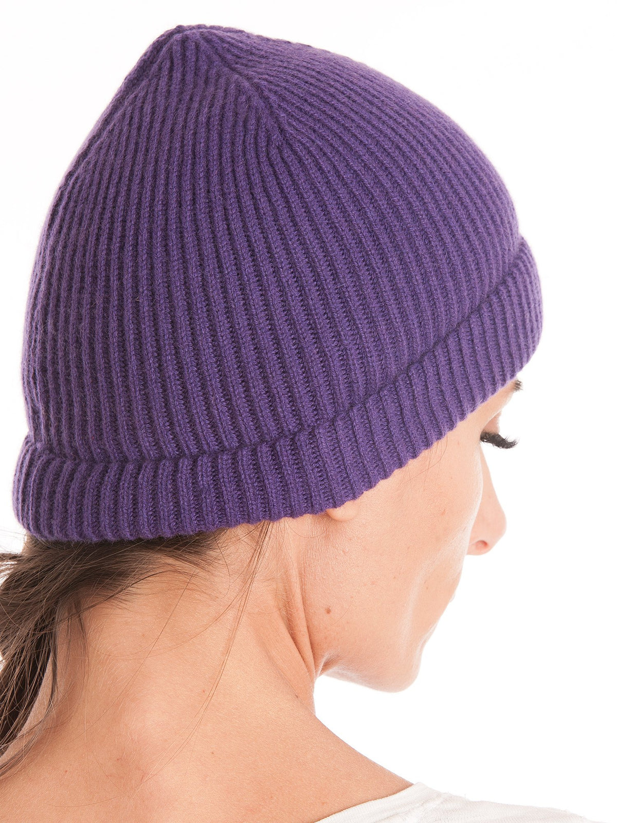 Bonnet femme 100 % cachemire, coloris Violet, vue 3 | Dalle Piane Cashmere