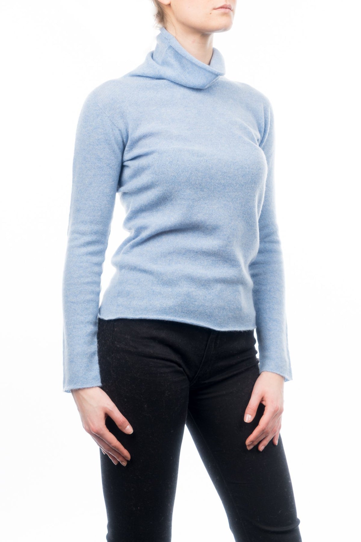 Pull col roulé femme 100 % cachemire, coloris Ciel, vue 2 | Dalle Piane Cashmere