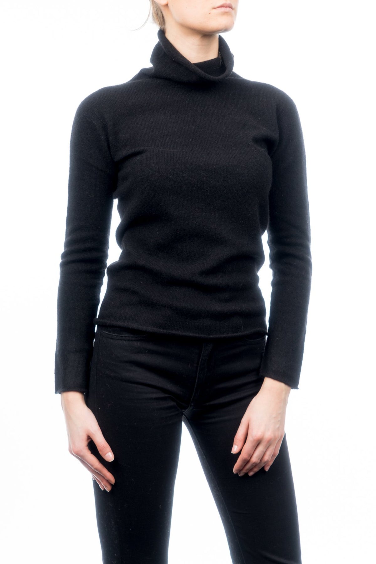 Pull col roulé femme 100 % cachemire, coloris Noir, vue 2 | Dalle Piane Cashmere