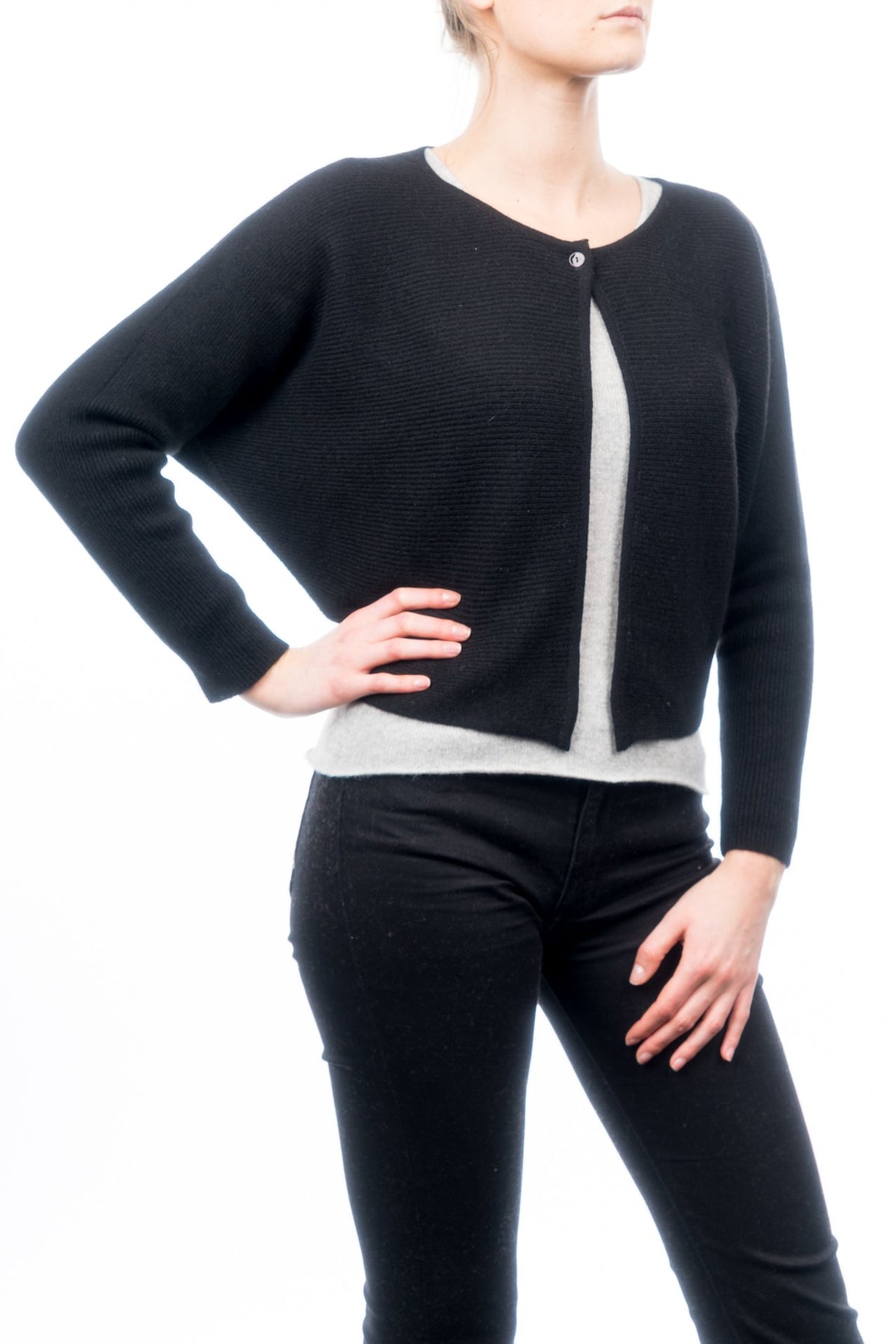 Cardigan court femme 100 % cachemire, coloris Noir, vue 2 | Dalle Piane Cashmere
