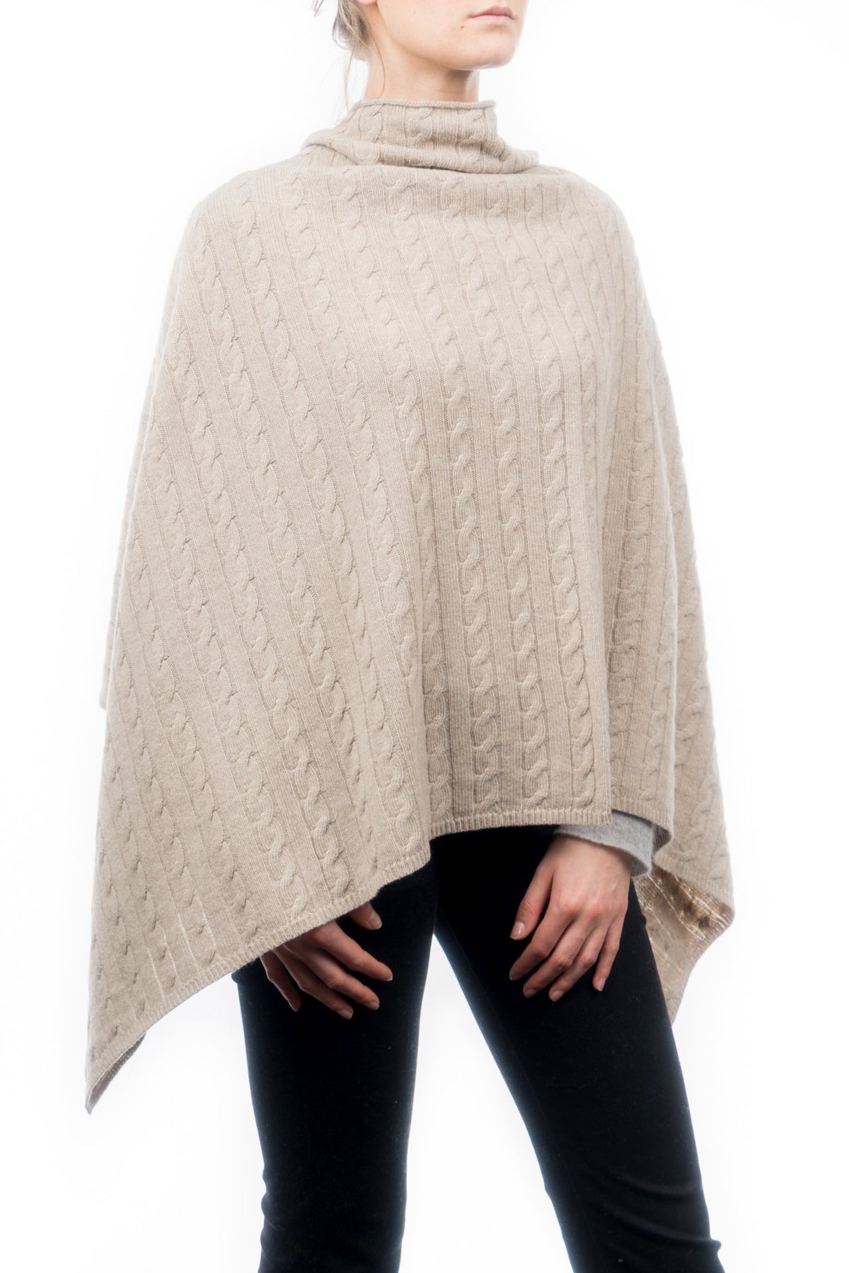 Poncho treccia misto cashmere, colore Beige | Dalle Piane Cashmere