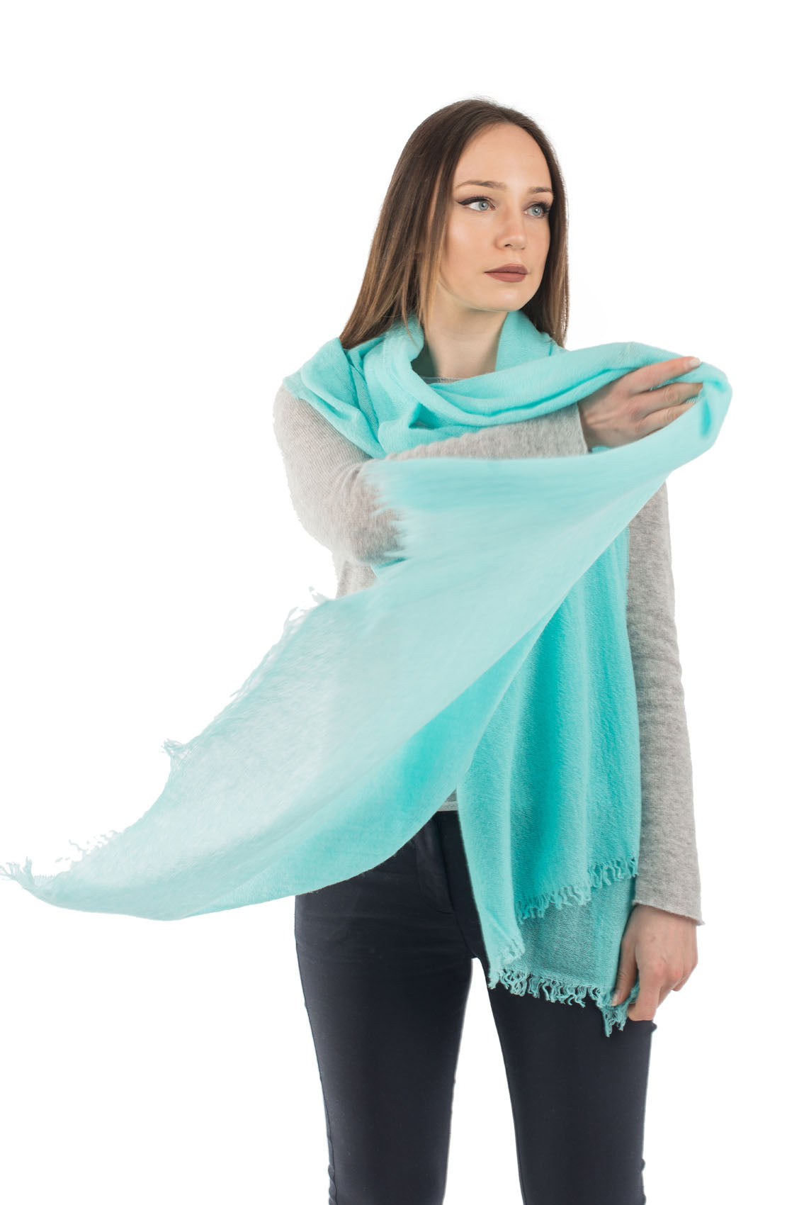 Pashmina femme 100 % cachemire, coloris Vert d'eau, vue 4 | Dalle Piane Cashmere