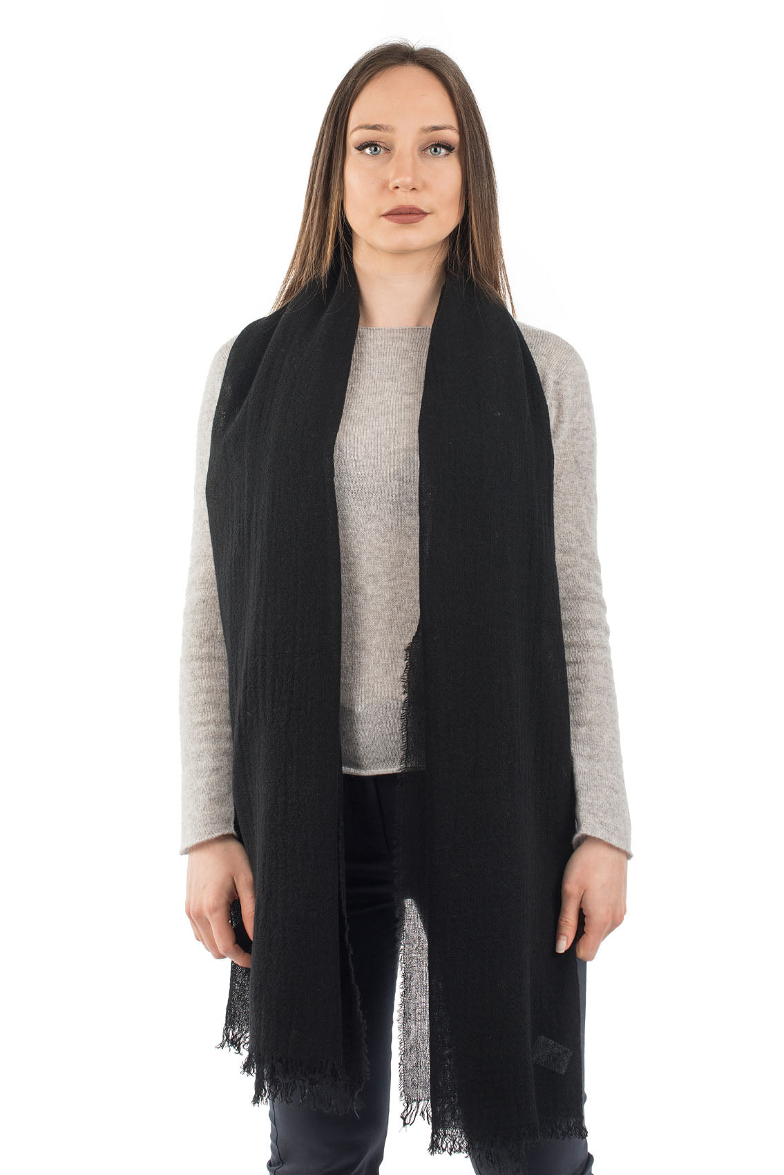 Pashmina femme 100 % cachemire, coloris Noir | Dalle Piane Cashmere