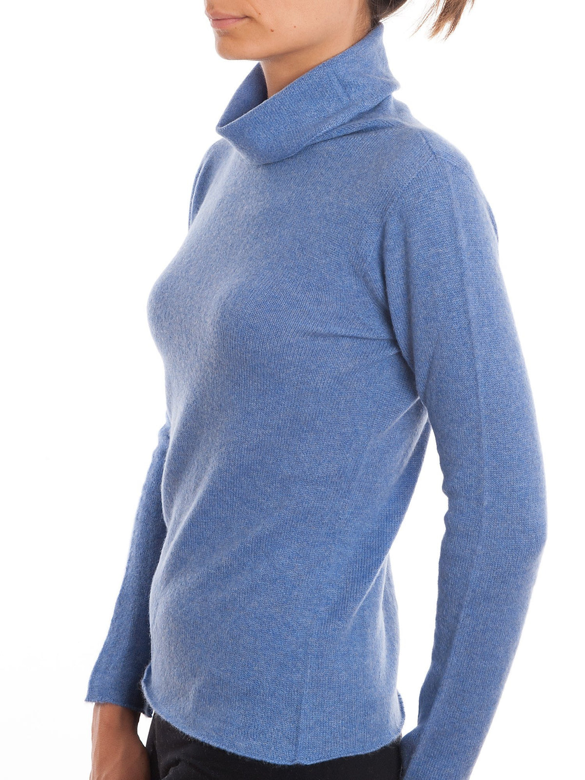 Pull col roulé femme 100 % cachemire, coloris Azur, vue 2 | Dalle Piane Cashmere